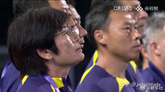 乌克兰队惜败出局，无缘半决赛，球迷落寞