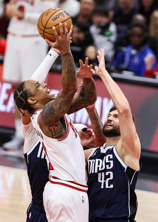 开云体育-篮球比赛中发生精彩绝伦的镜头