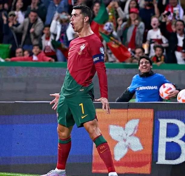 包含葡萄牙队连胜,稳坐欧预赛领头羊的词条 包含葡萄牙队连胜,稳坐欧预赛领头羊的词条