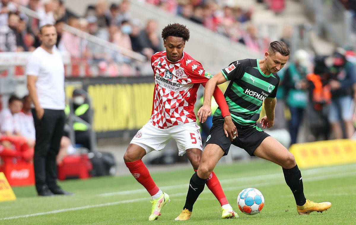 美因茨客场逆袭,战胜实力强队的简单介绍 美因茨客场逆袭,战胜实力强队的简单介绍