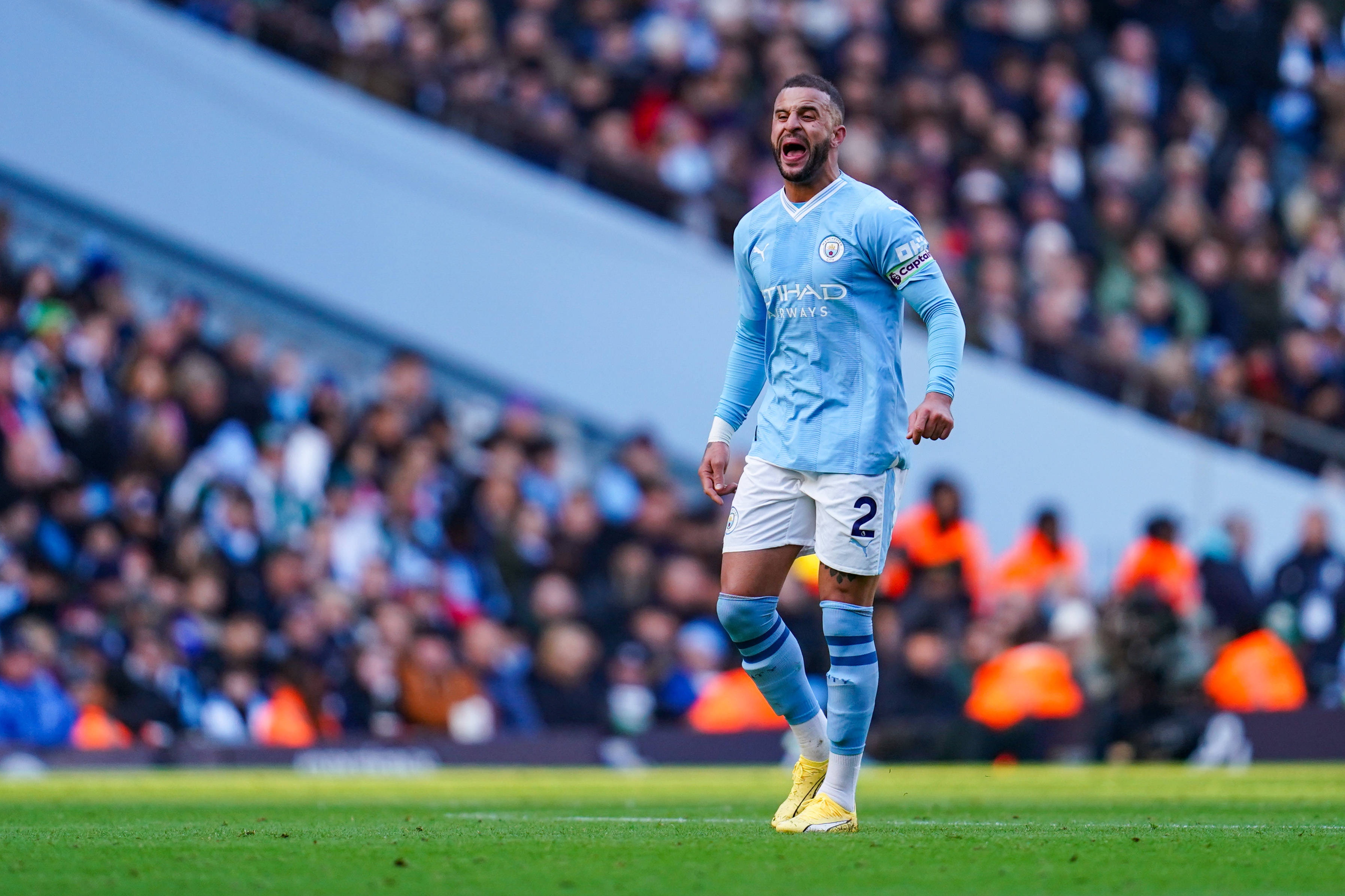 曼城客场不敌热刺,遭遇两连败 曼城客场不敌热刺,遭遇两连败