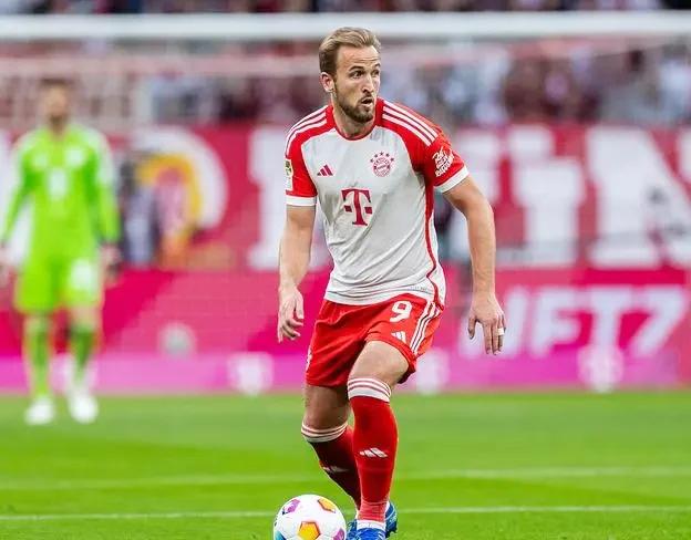 沙尔克04客场战平云达不莱梅,保住争冠关键一分的简单介绍 沙尔克04客场战平云达不莱梅,保住争冠关键一分的简单介绍