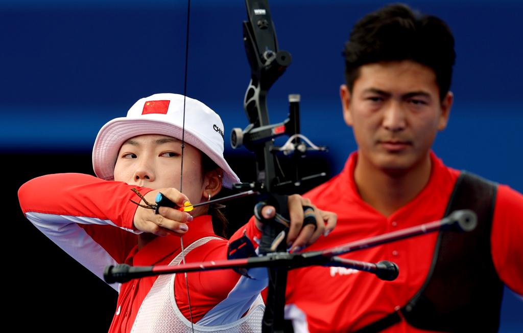 包含射箭赛场:冠军成功卫冕的词条 包含射箭赛场:冠军成功卫冕的词条