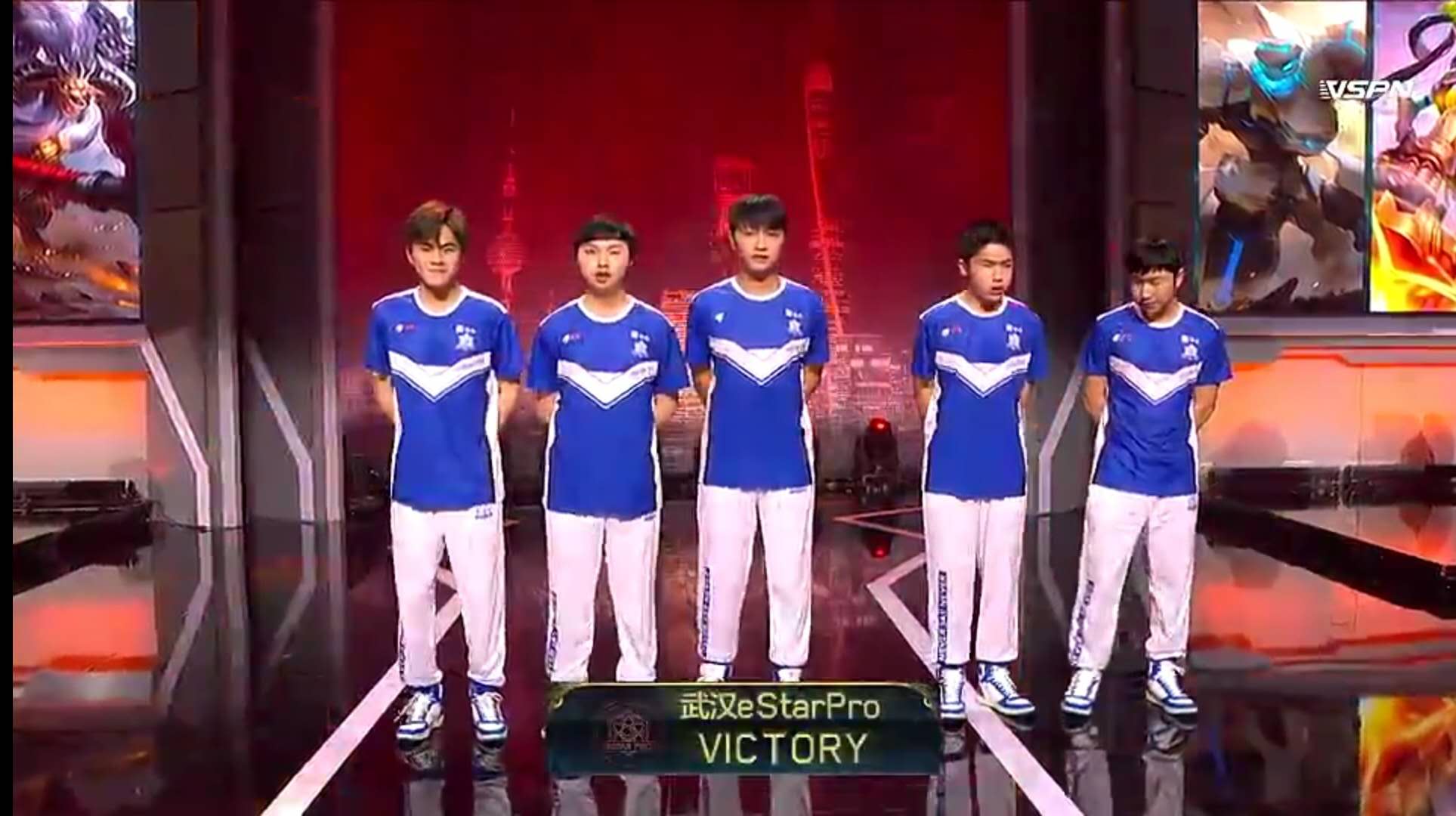 包含云南队豪取实现连胜，暂居榜首之位的词条