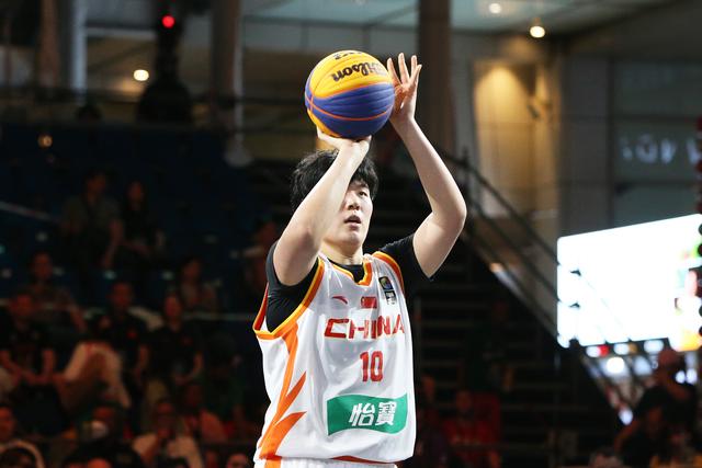 开云下载-包含泰国篮球新星崭露头角，成为球队中的一员的词条