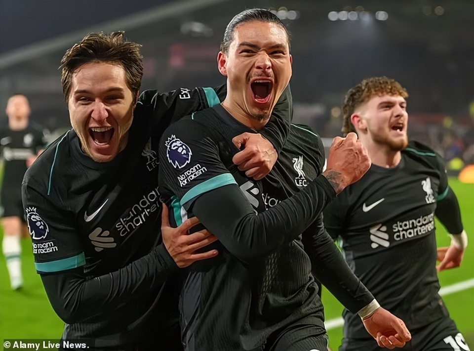 利物浦豪取客场胜利，保持领先优势