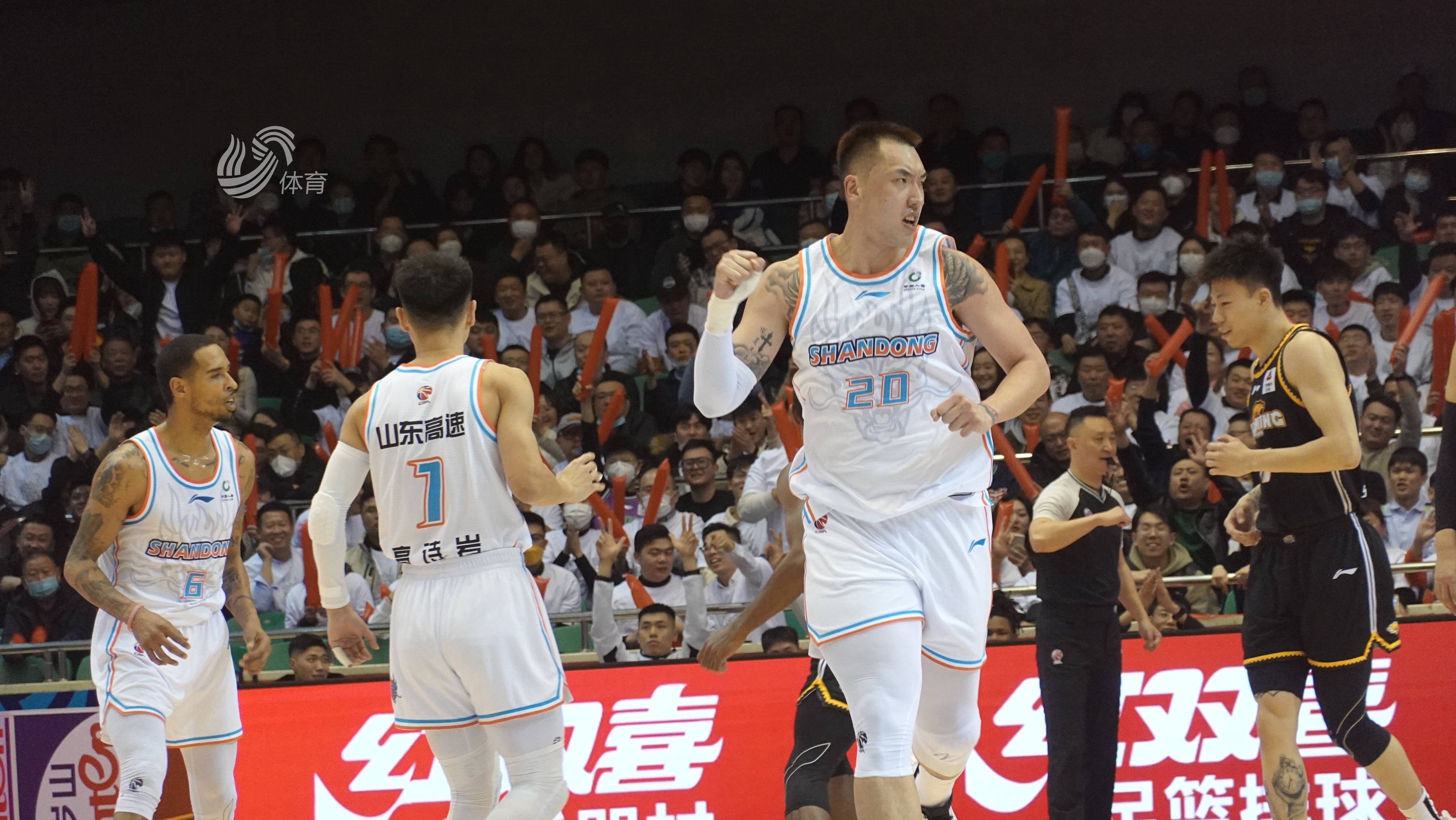 甘肃男篮稳操胜券,成功战胜对手 甘肃男篮稳操胜券,成功战胜对手