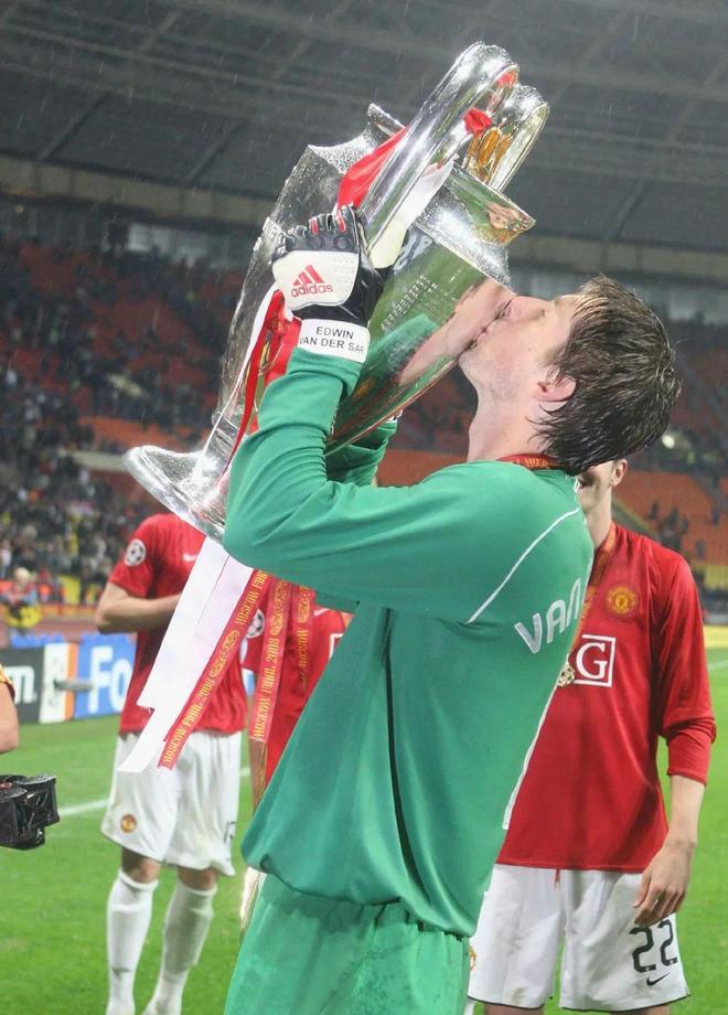 曼联险峰遇阿贾克斯,遭遇小组出局命运 曼联险峰遇阿贾克斯,遭遇小组出局命运