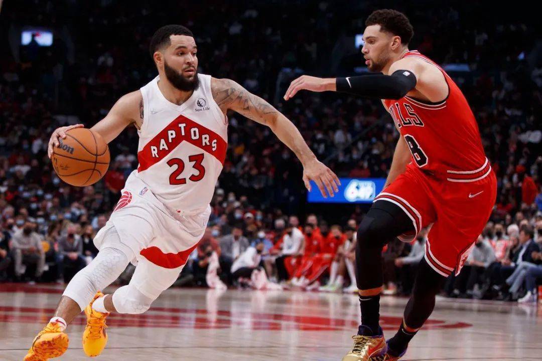 开云下载-包含热火客场擒公牛，连胜步入四连胜的词条