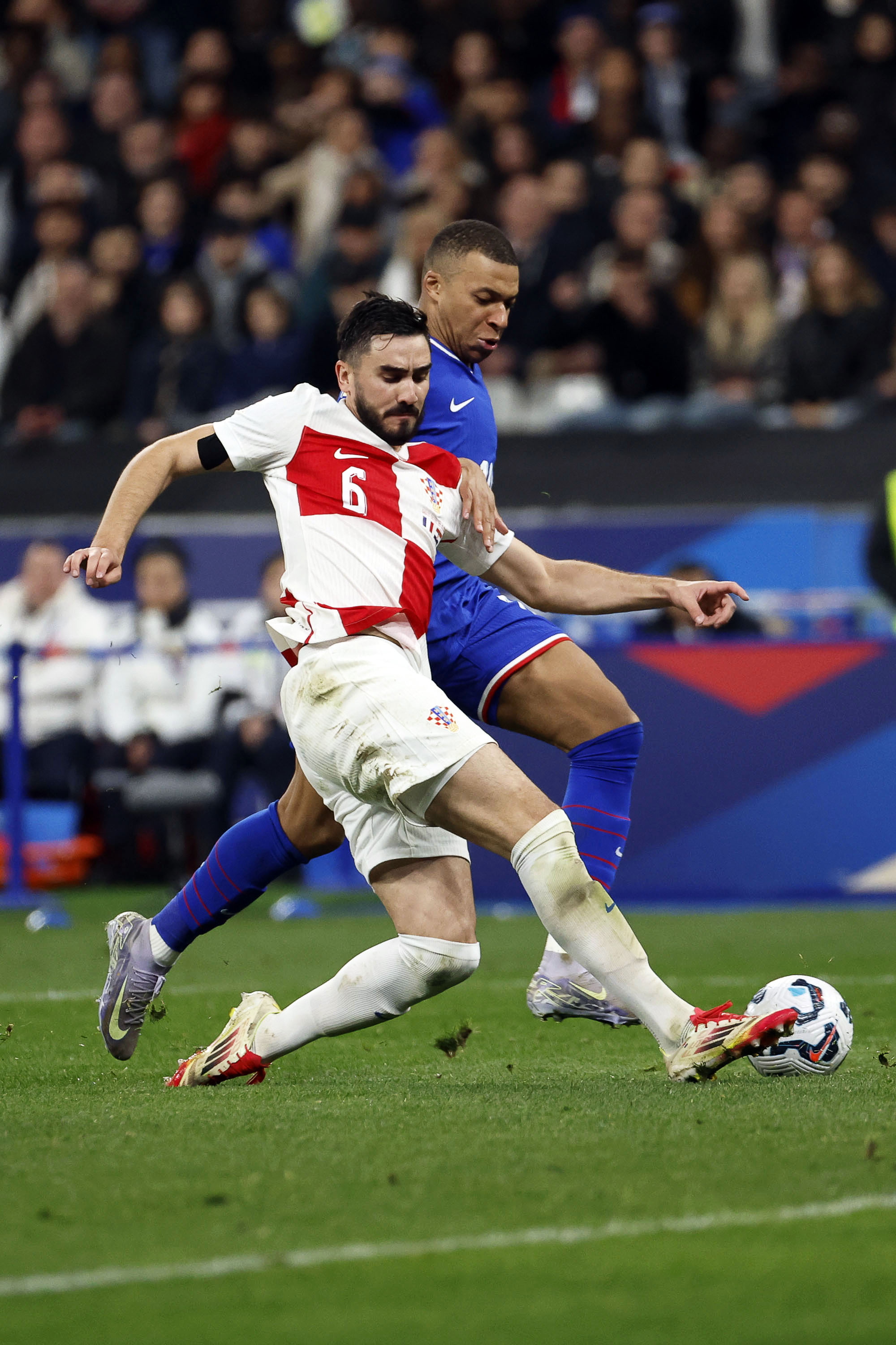 开云体育在线-欧国联淘汰赛全面展开，强队艰难胜局的简单介绍