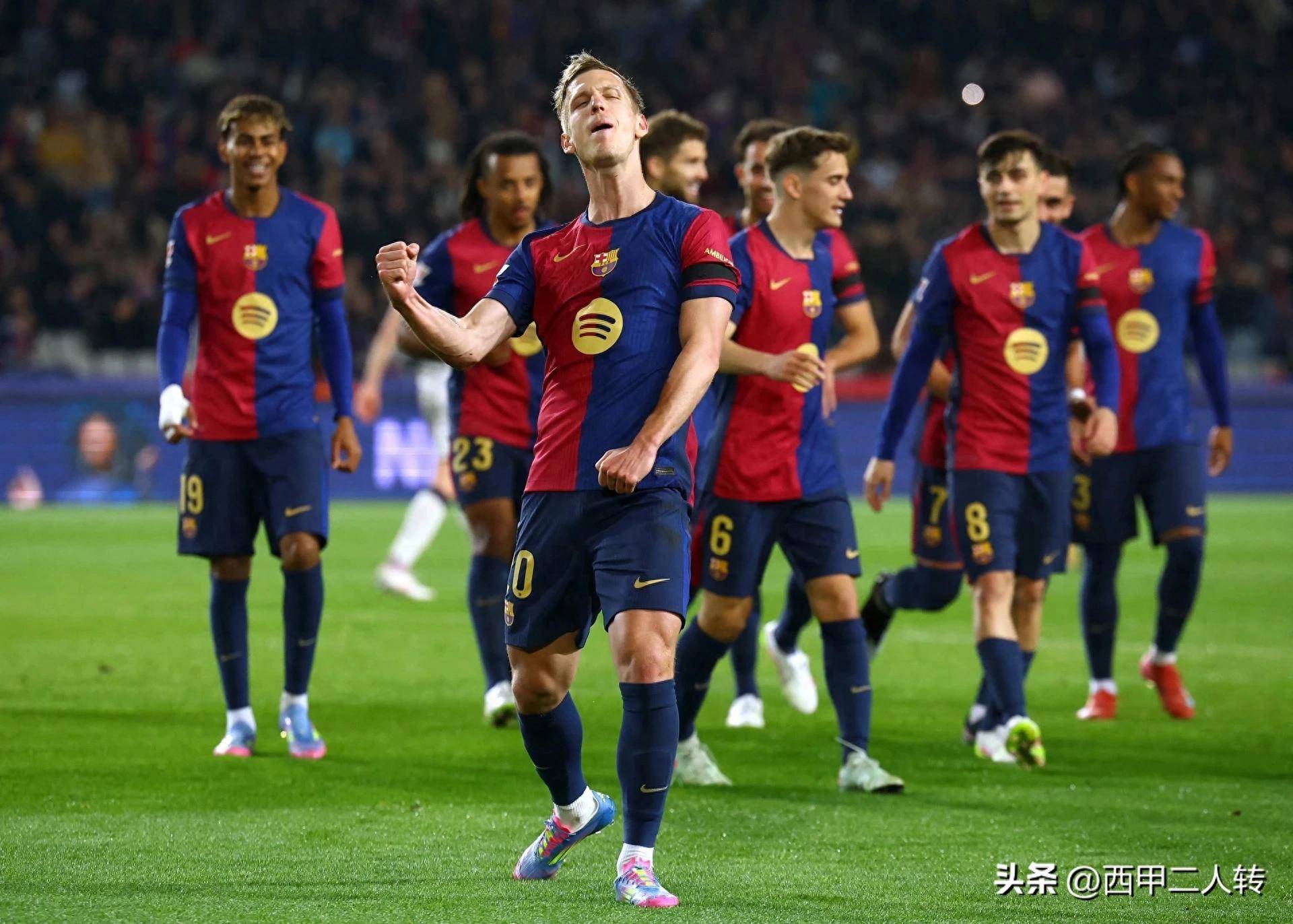 包含埃瓦尔客场力克奥萨苏纳，取得胜利的词条