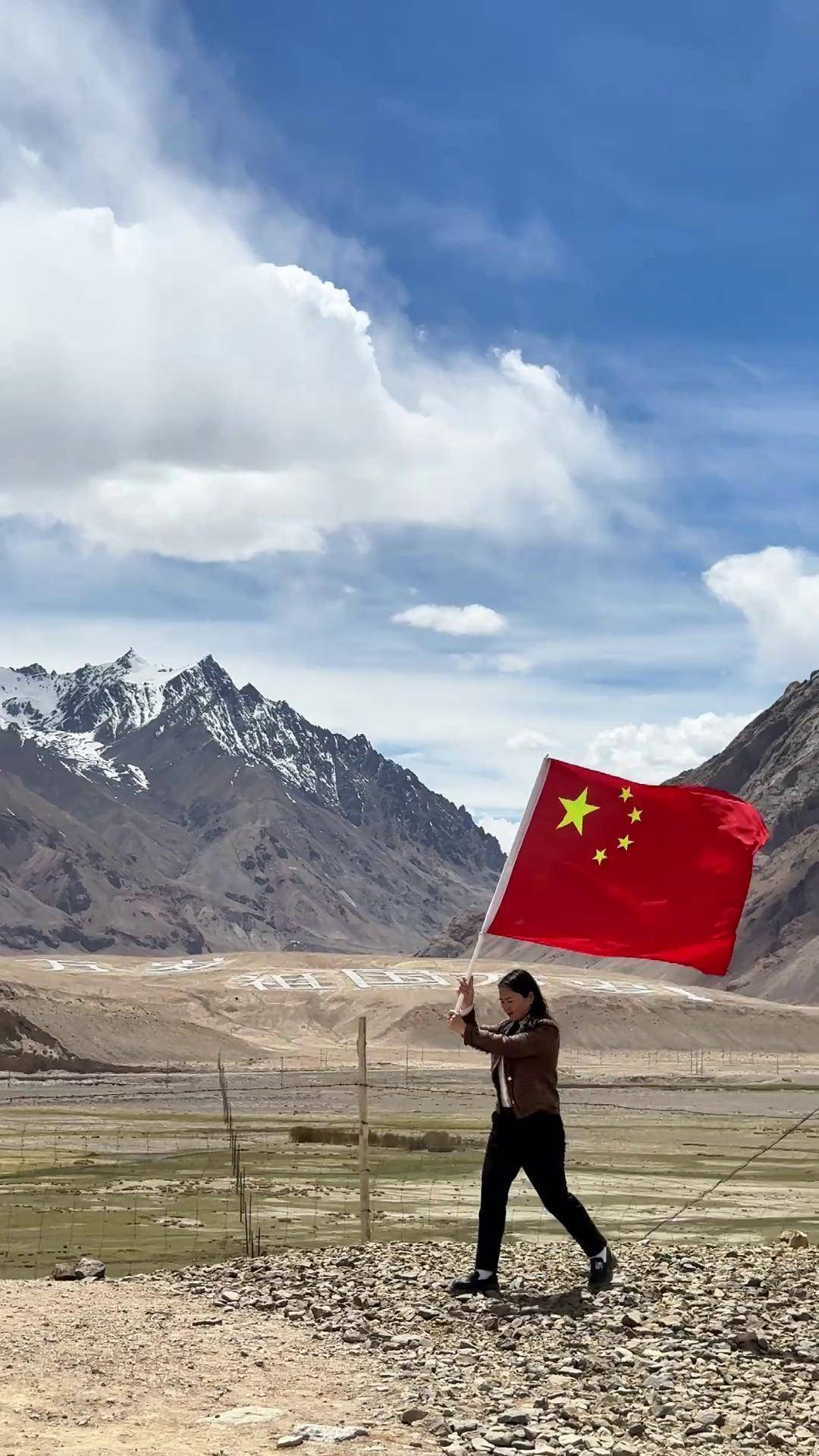 开云APP-包含五星红旗迎风飘扬！中国女足霸气夺冠的词条