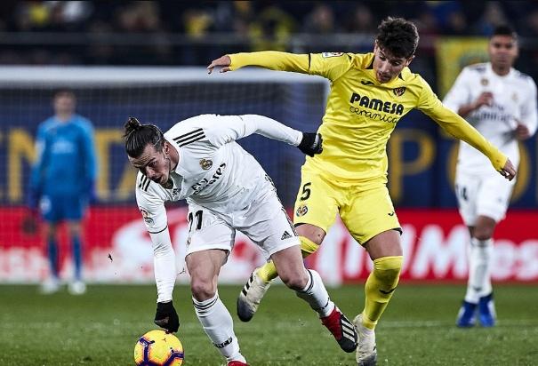 开云APP-皇马主场遭遇惨败，索拉里面临压力