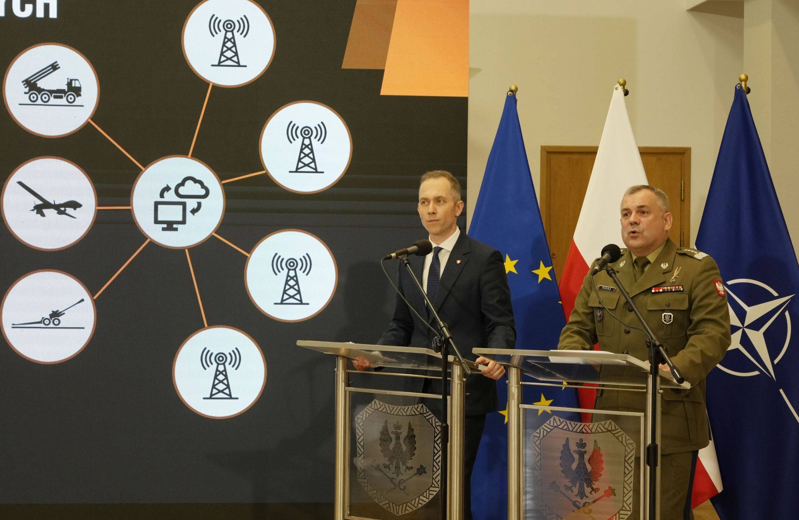 开云APP-波兰国家队主帅调整阵型，以稳固攻防为重