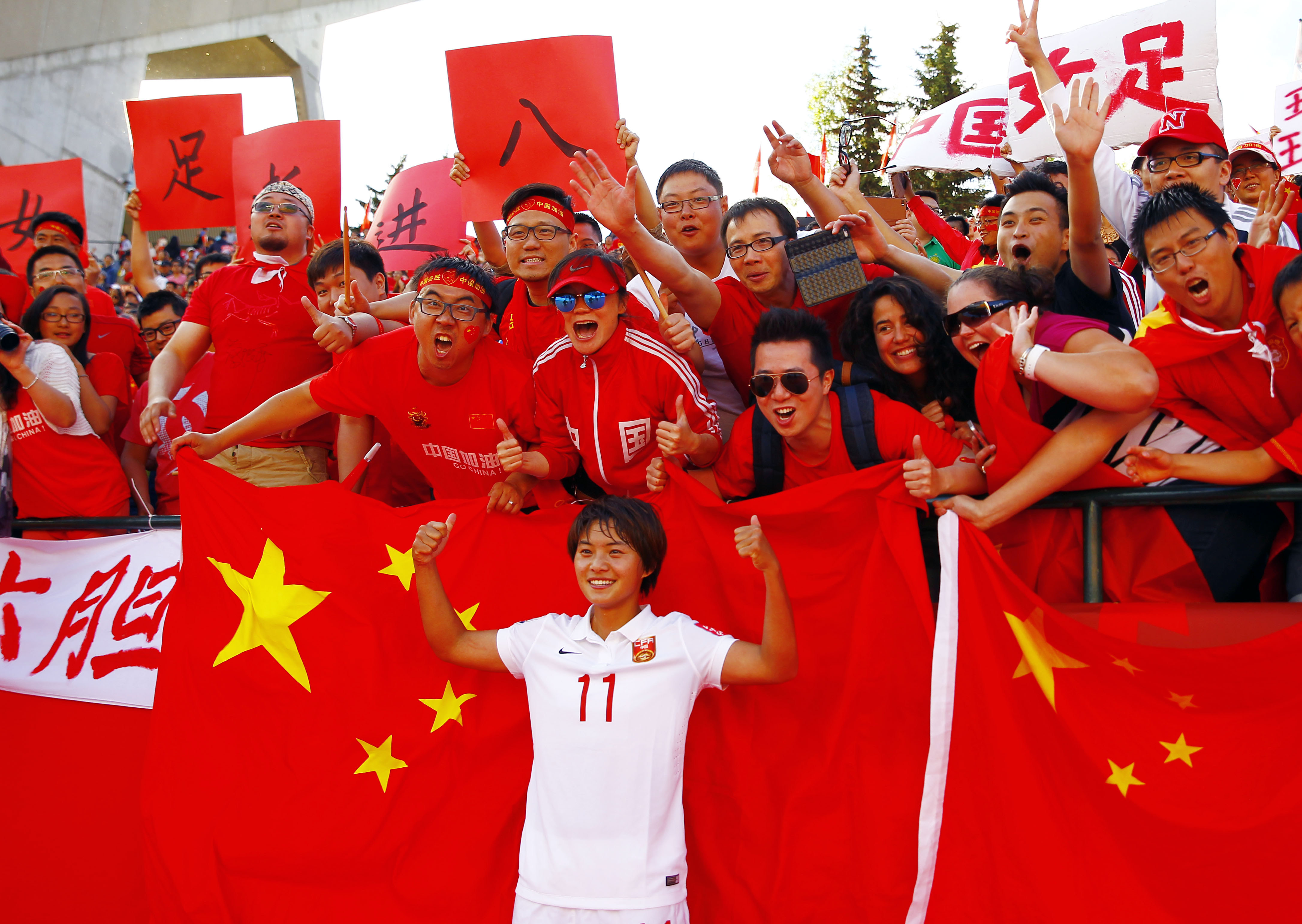 体育新闻:中国女足队夺取胜利的简单介绍 体育新闻:中国女足队夺取胜利的简单介绍