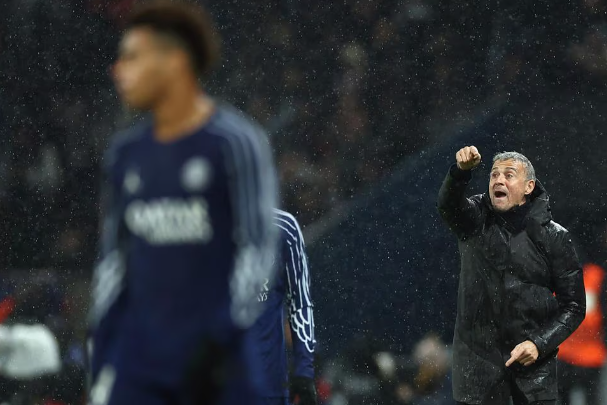 开云体育中国-关于曼城客场战胜巴黎圣日耳曼，小组出线的信息