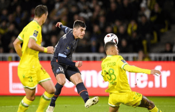 奥格斯堡遭遇来自科隆的强力防守，难求一胜的简单介绍