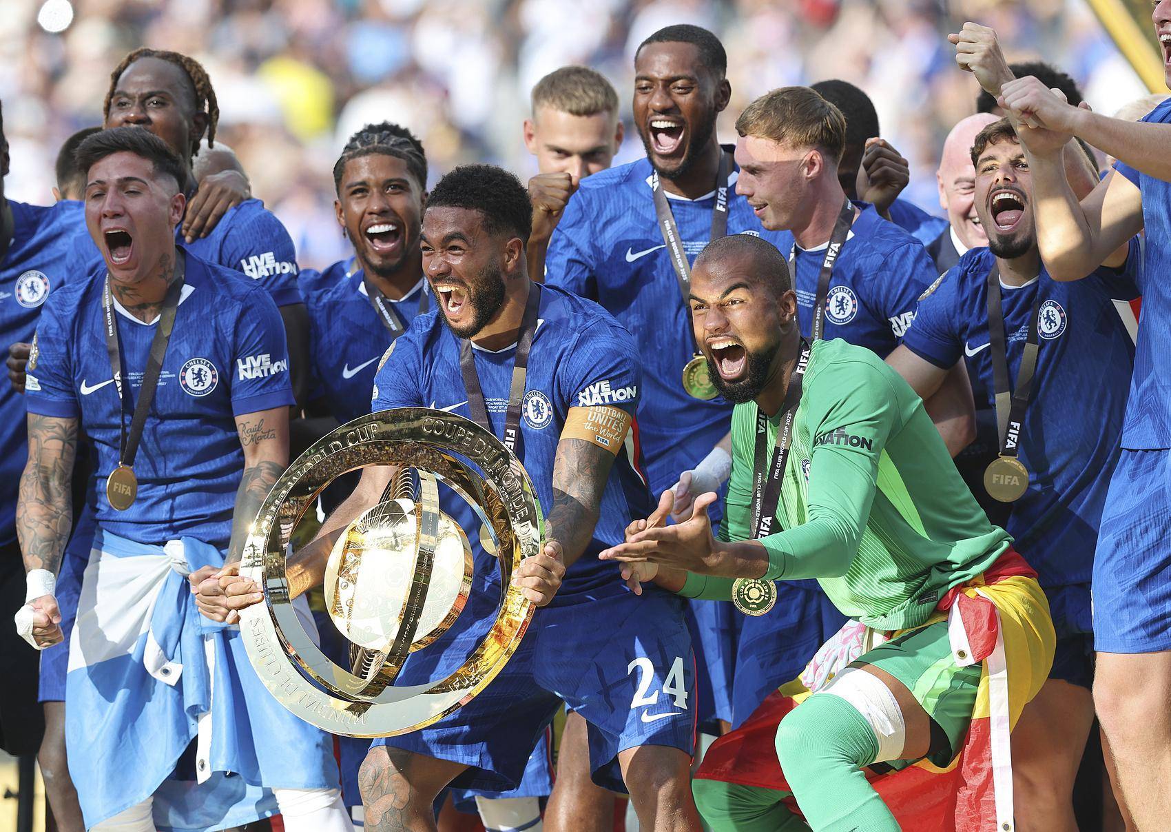 关于切尔西主场大胜,继续保持领先优势的信息 关于切尔西主场大胜,继续保持领先优势的信息