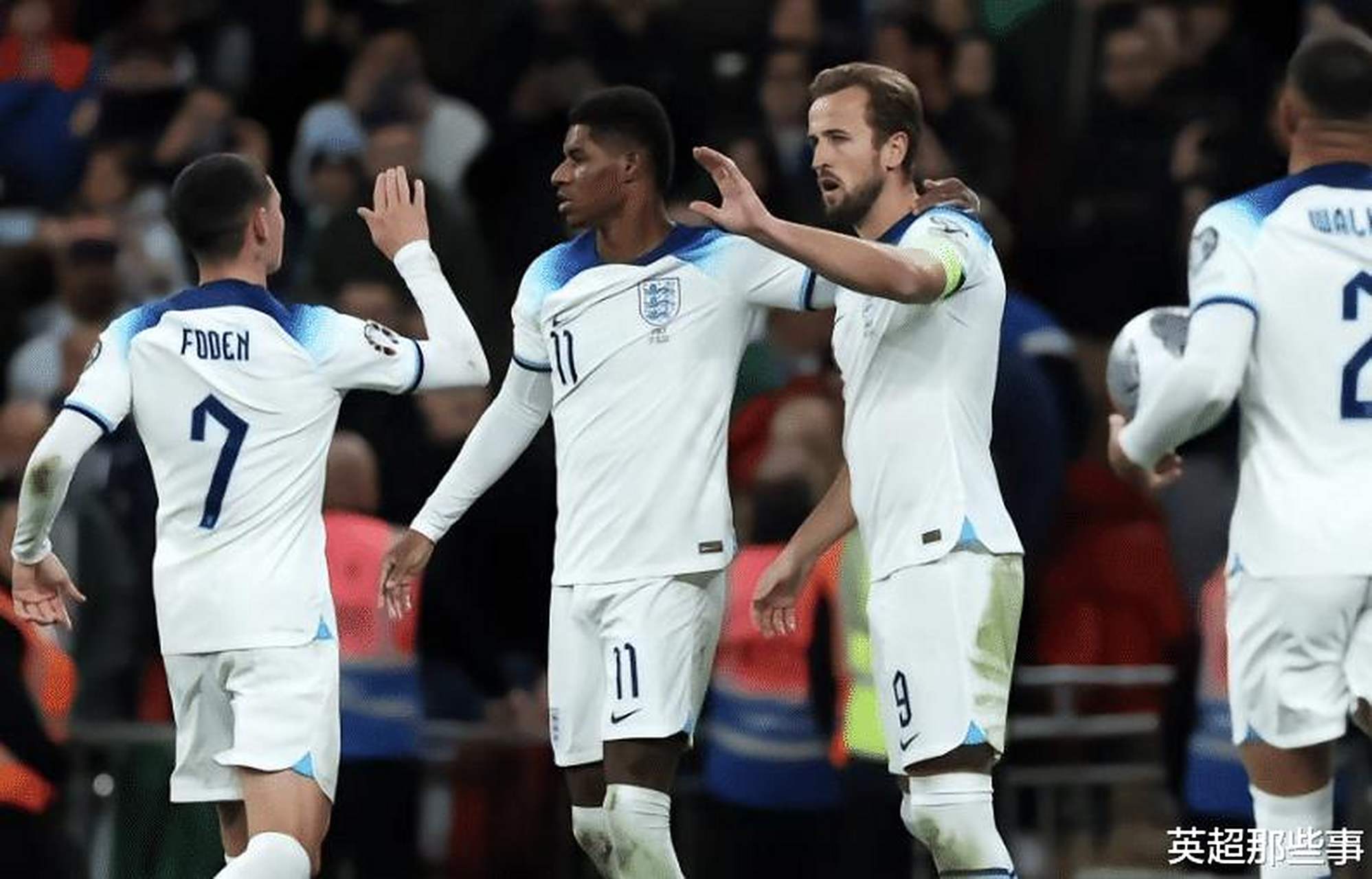 包含意大利主场对阵英格兰，备战欧预赛火拼的词条