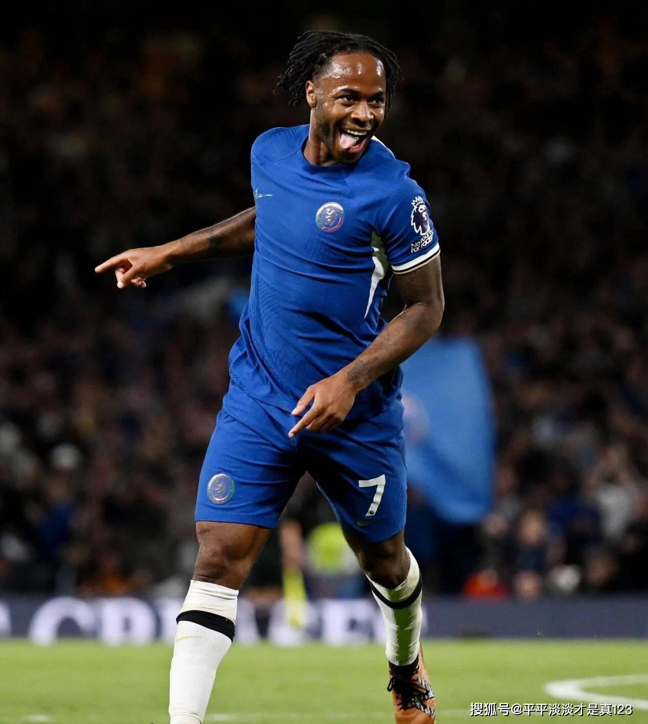 开云体育app-切尔西新援表现平平，球迷担忧球队转会策略的简单介绍