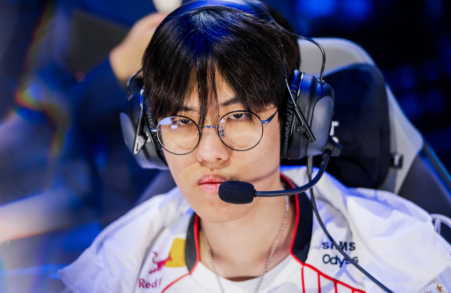 T1轻取HLE,Oner团战一打五半决赛3:0(伦敦) T1轻取HLE,Oner团战一打五半决赛3:0(伦敦)