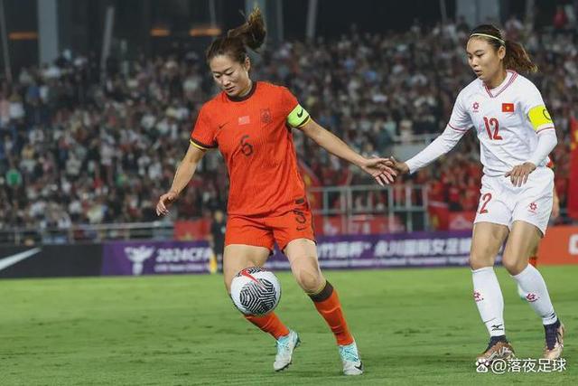 中国女足连败遭指责，教练内部警告