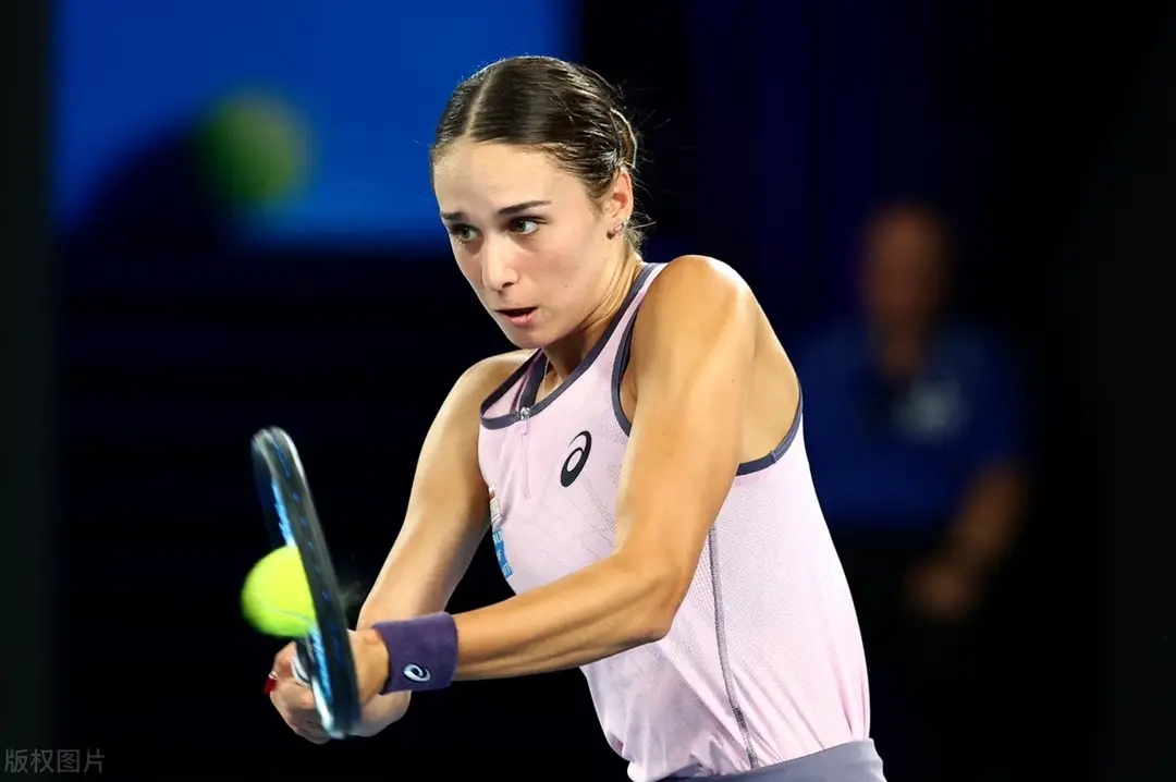 开云下载-澳大利亚选手夺得冠军，赛场上再现传奇的简单介绍