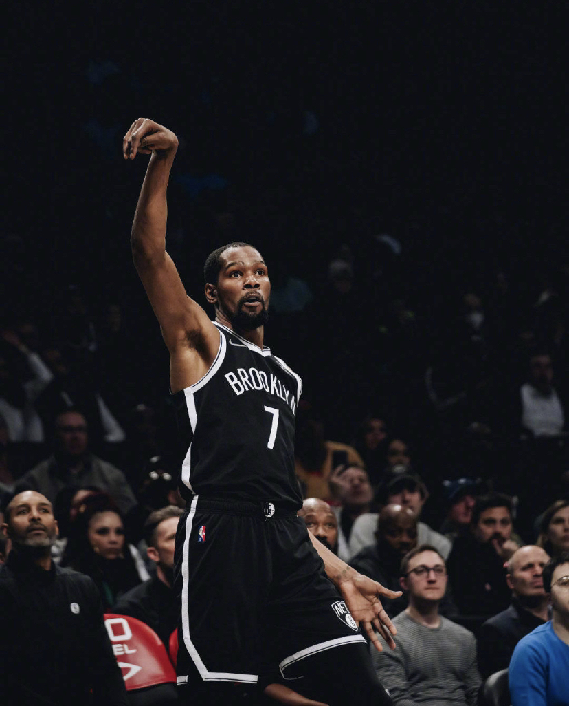 开云体育-BLG轻取德国，欧文拿下关键大龙宿敌对决成都决赛之夜，成为赛场最大亮点的简单介绍