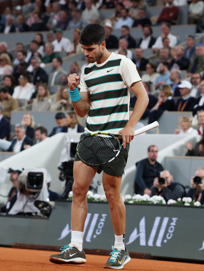 法国网球队碾压意大利网球队,克耶高斯送出助攻的简单介绍 法国网球队碾压意大利网球队,克耶高斯送出助攻的简单介绍